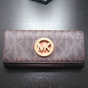 Billetera Michael Kors